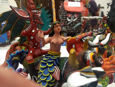 La alegría de México en el desfile de los artesanos de Michoacán