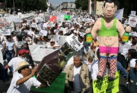 Febrero de 2006, la marcha que no tumbó a Marín