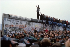 &quot;Mister Trump, no construya el muro&quot;, exclama el Alcalde de Berlín