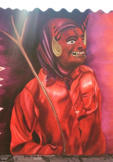 Nueva agresión contra el muralismo en la Sierra Norte: borran al diablo en mural de Zozocolco